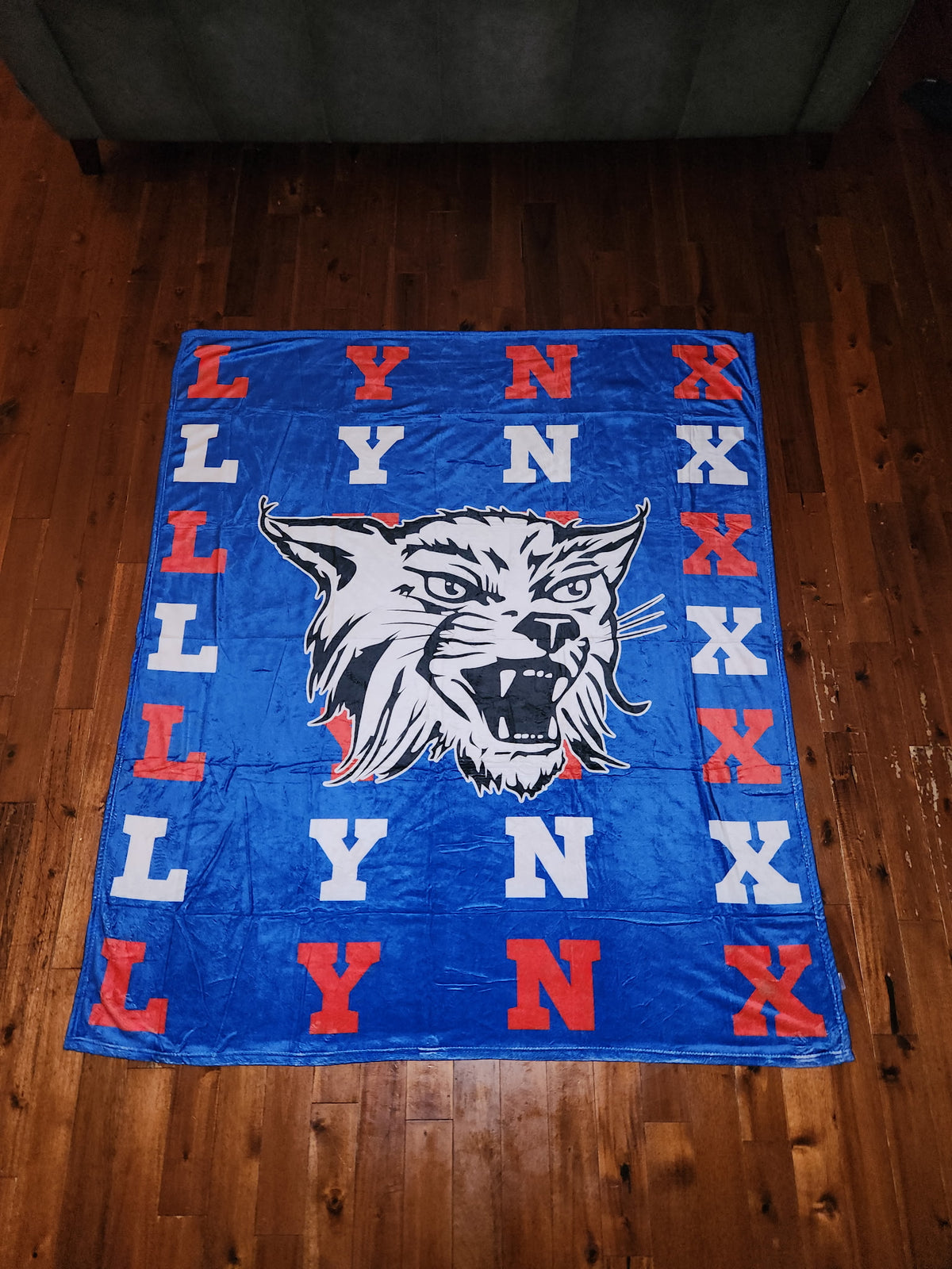 Lynx Cheer Blanket - Support Millie & Kylie